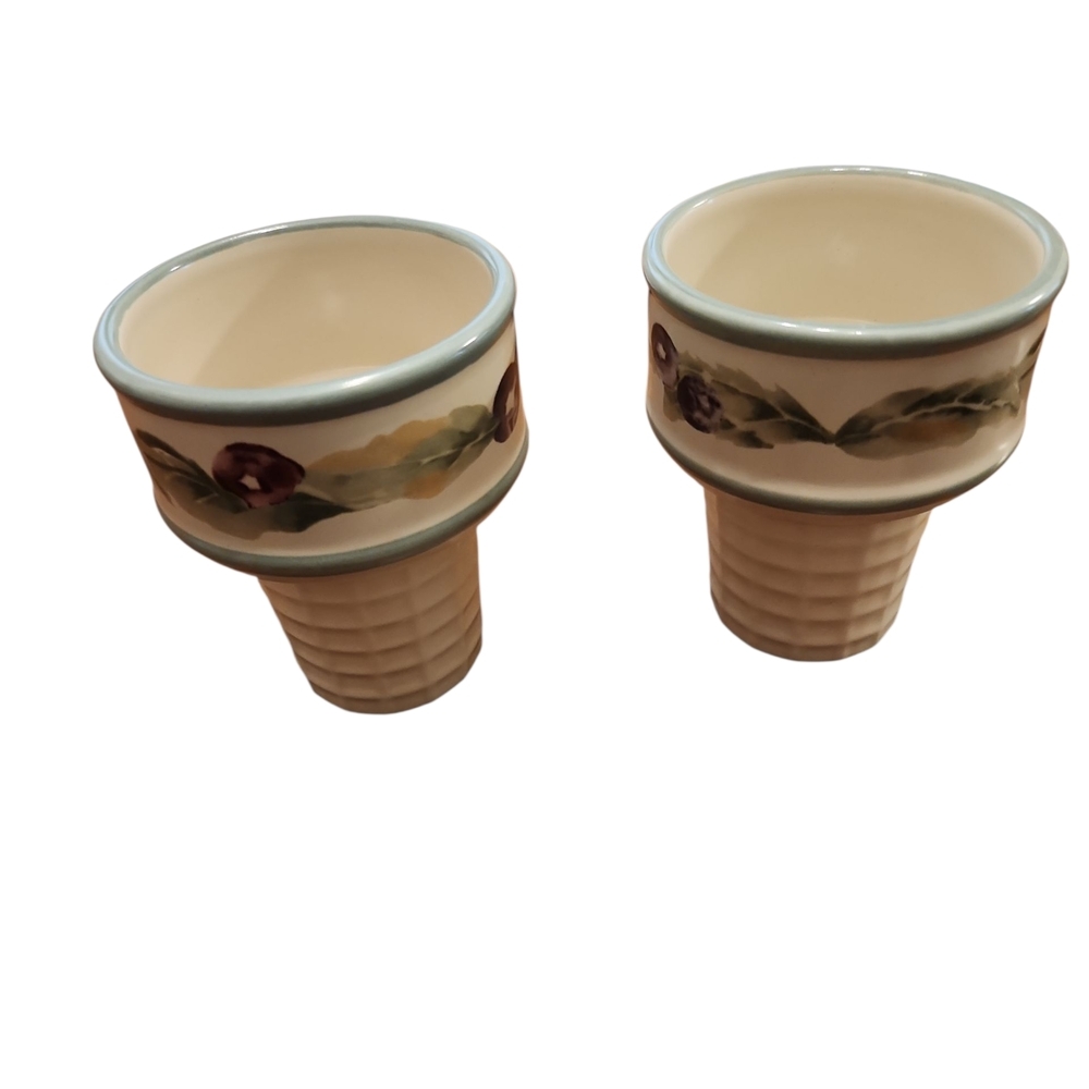 Pfaltzgraff Jamberry Sundae Serving Dishes